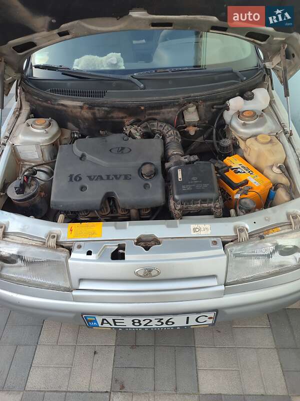 Седан ВАЗ / Lada 2110 2005 в Новомосковске фото 5 Седан ВАЗ / Lada 2110 2005 в Новомосковске