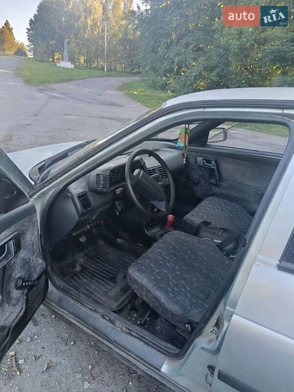 Седан ВАЗ / Lada 2110 1999 в Староконстантинове