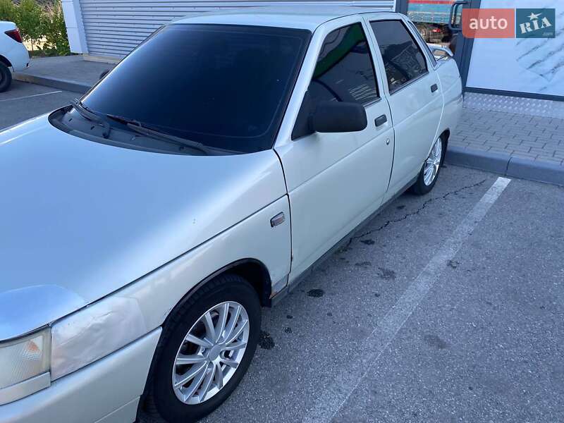 Седан ВАЗ / Lada 2110 2004 в Запоріжжі