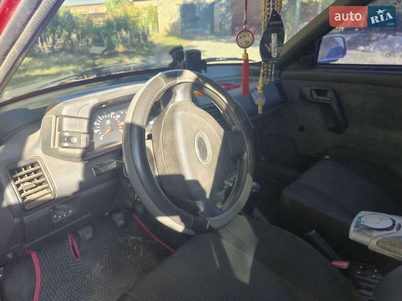Седан ВАЗ / Lada 2110 2001 в Краматорську