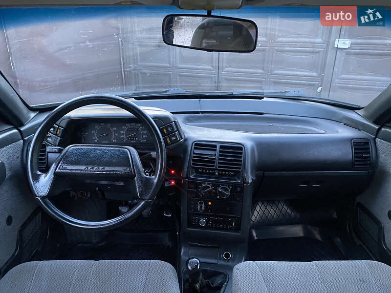 Седан ВАЗ / Lada 2110 2001 в Харькове