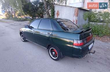 Седан ВАЗ 2110 2004 в 