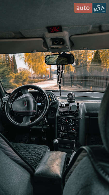 Седан ВАЗ / Lada 2110 2006 в Смеле