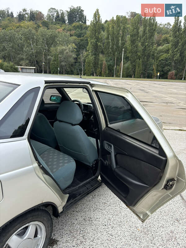 Седан ВАЗ / Lada 2110 2005 в Каневе