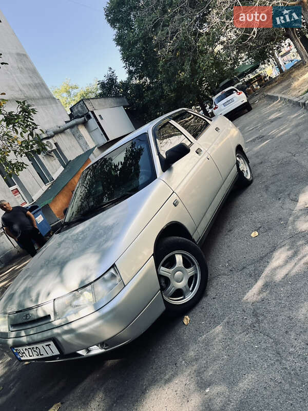 Седан ВАЗ / Lada 2110 2006 в Одессе