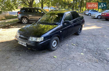 Седан ВАЗ 2110 2004 в 