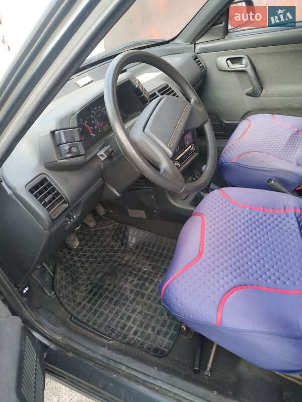 Седан ВАЗ / Lada 2110 2004 в Киеве