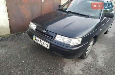 Седан ВАЗ 2110 2004 в 
