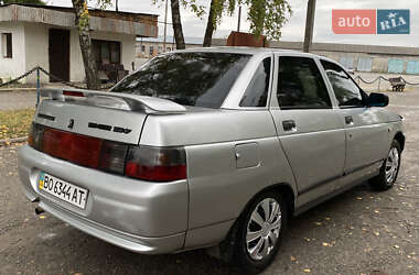 Седан ВАЗ 2110 2004 в 