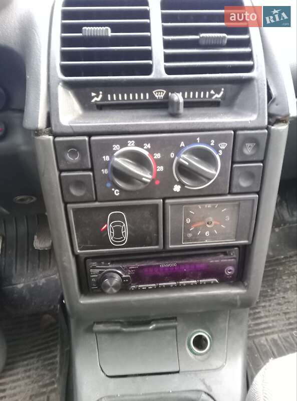 Седан ВАЗ / Lada 2110 2001 в Гайсину