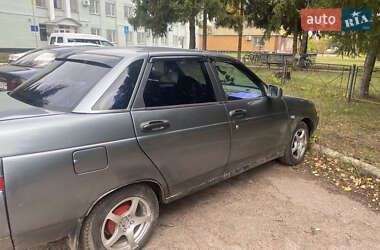 Седан ВАЗ 2110 2005 в  фото 3 Седан ВАЗ 2110 2005 в