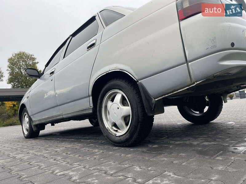 Седан ВАЗ / Lada 2110 2004 в Золочеве