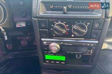 Седан ВАЗ 2110 2002 в 