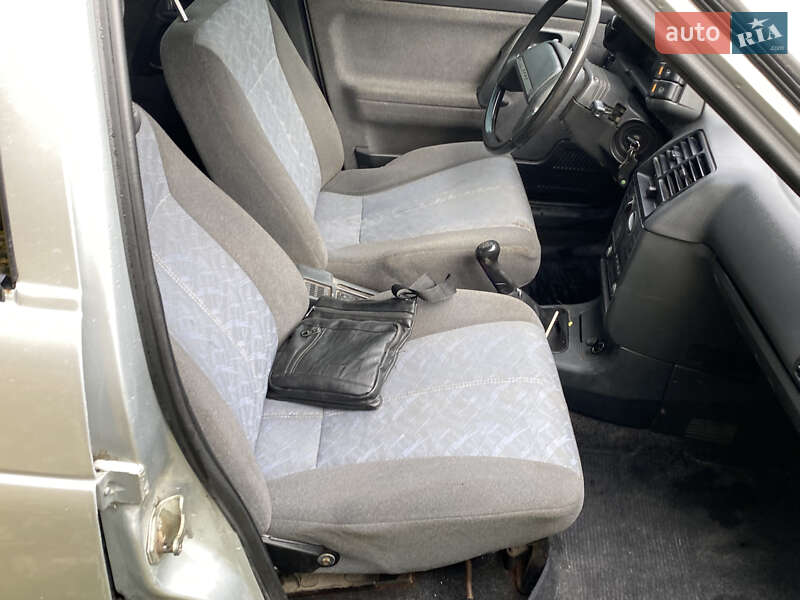 Седан ВАЗ / Lada 2110 2004 в Збаражі фото 18 Седан ВАЗ / Lada 2110 2004 в Збаражі