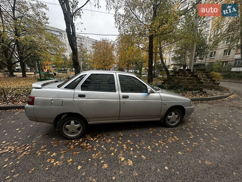 ВАЗ / Lada 2110 2002