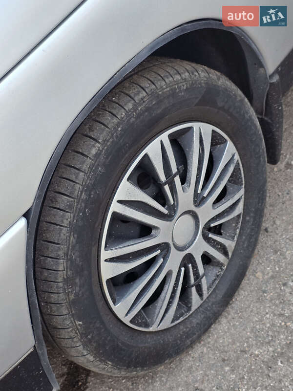 Седан ВАЗ / Lada 2110 2002 в Запоріжжі фото 15 Седан ВАЗ / Lada 2110 2002 в Запоріжжі