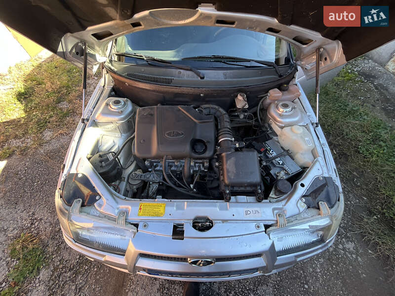 Седан ВАЗ / Lada 2110 2011 в Каменец-Подольском фото 9 Седан ВАЗ / Lada 2110 2011 в Каменец-Подольском