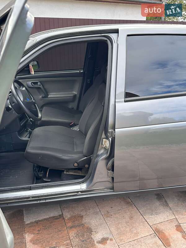 Седан ВАЗ / Lada 2110 2010 в Благовіщенську