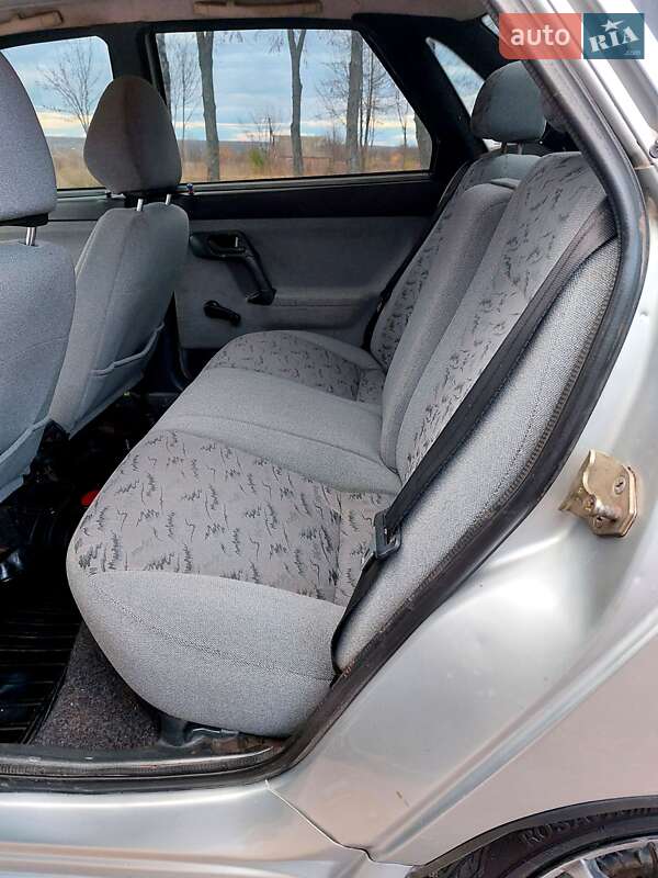 Седан ВАЗ / Lada 2110 2006 в Тростянці