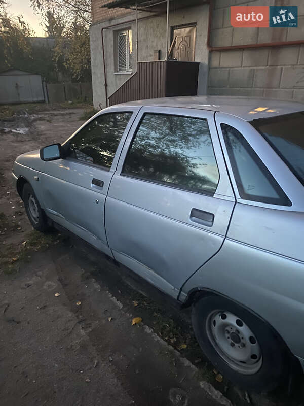 Седан ВАЗ / Lada 2110 2002 в Бердичеве фото 4 Седан ВАЗ / Lada 2110 2002 в Бердичеве