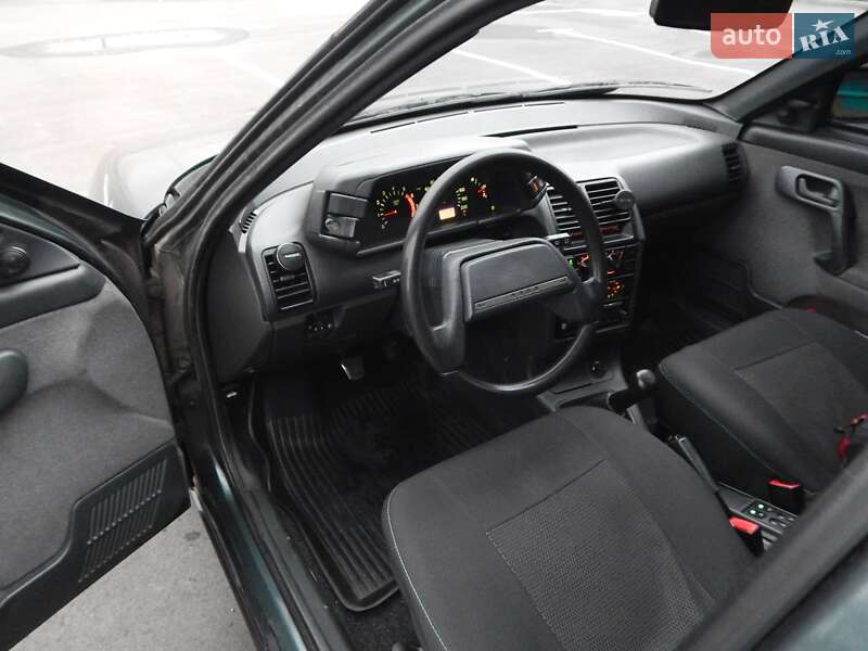 Седан ВАЗ / Lada 2110 2006 в Киеве фото 14 Седан ВАЗ / Lada 2110 2006 в Киеве