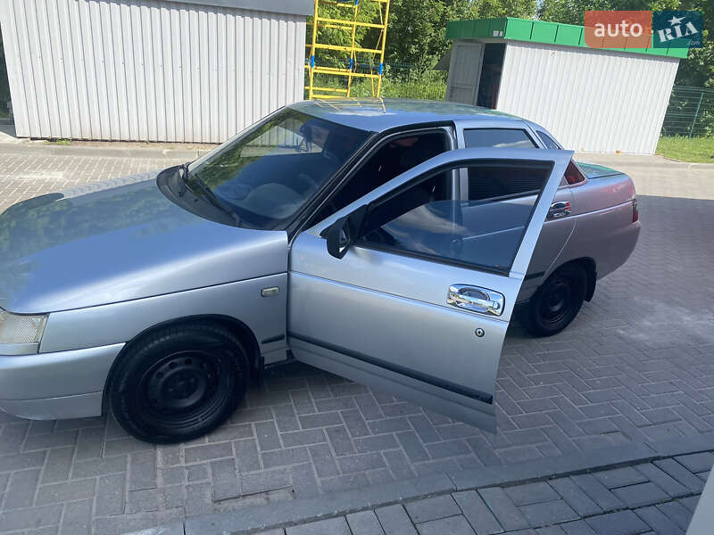 Седан ВАЗ / Lada 2110 2005 в Прилуках фото 7 Седан ВАЗ / Lada 2110 2005 в Прилуках