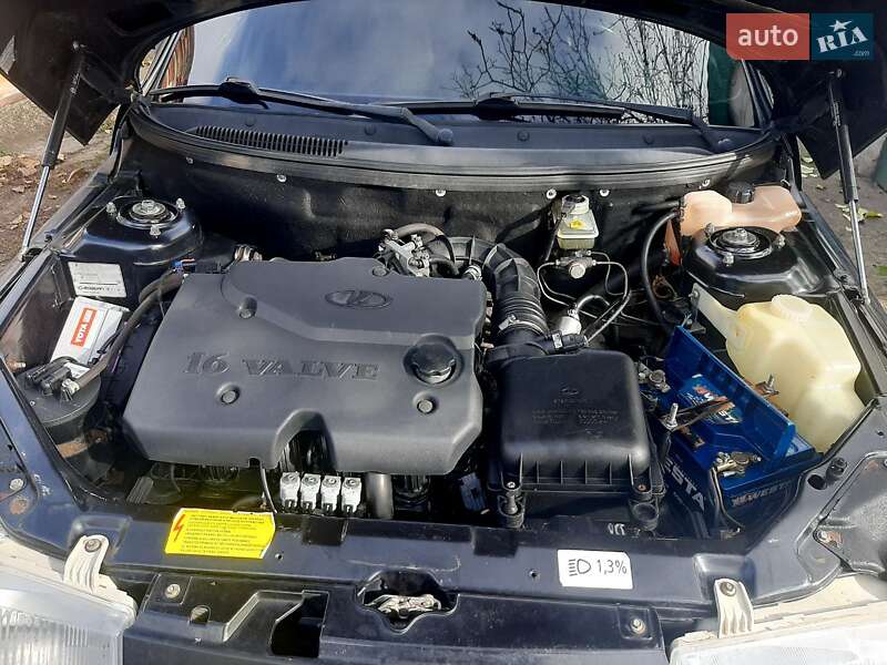 Седан ВАЗ / Lada 2110 2011 в Миколаївці