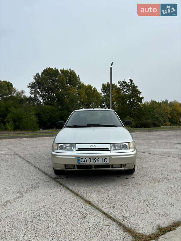 Седан ВАЗ / Lada 2110 2005 в Черкасах