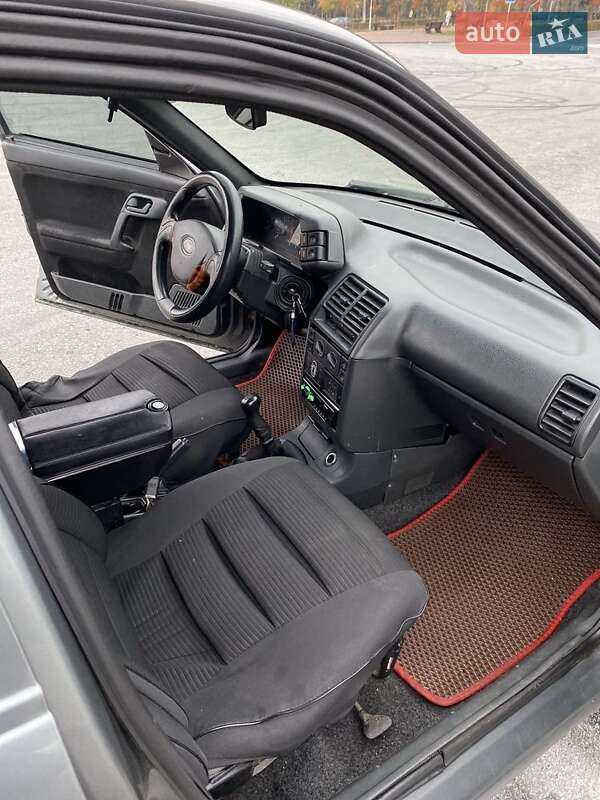 Седан ВАЗ / Lada 2110 2007 в Запорожье