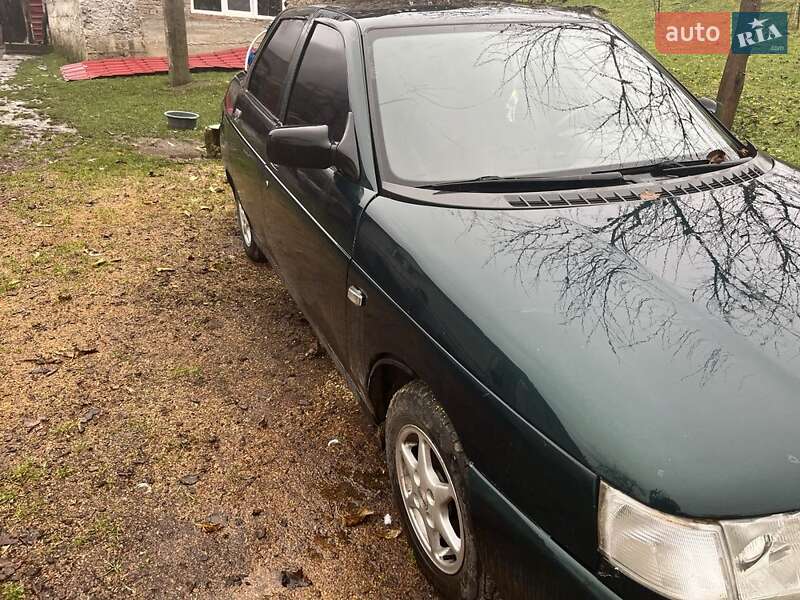 Седан ВАЗ / Lada 2110 2004 в Мукачево