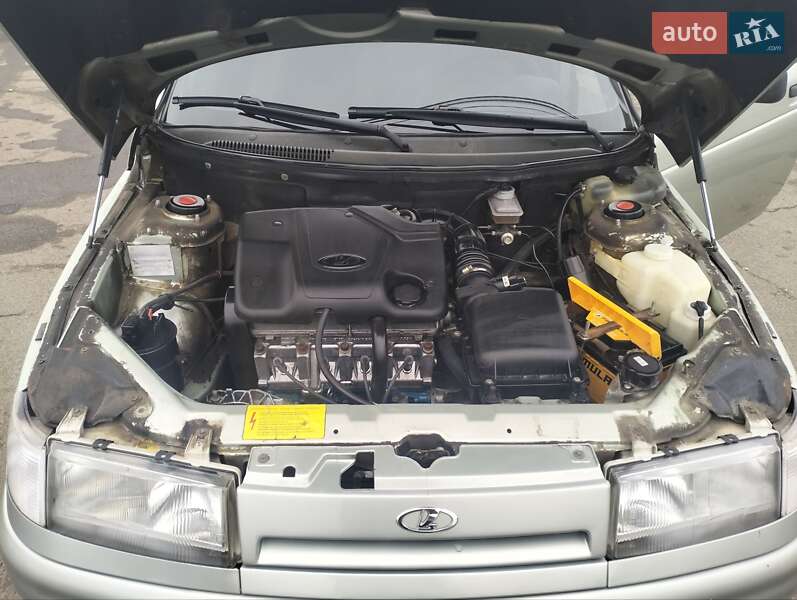 Седан ВАЗ / Lada 2110 2006 в Николаеве