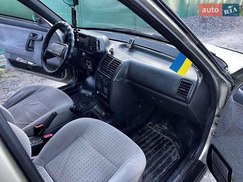 Седан ВАЗ / Lada 2110 2005 в Хмельнике фото 6 Седан ВАЗ / Lada 2110 2005 в Хмельнике