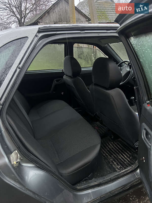 Седан ВАЗ / Lada 2110 2011 в Ромнах фото 9 Седан ВАЗ / Lada 2110 2011 в Ромнах