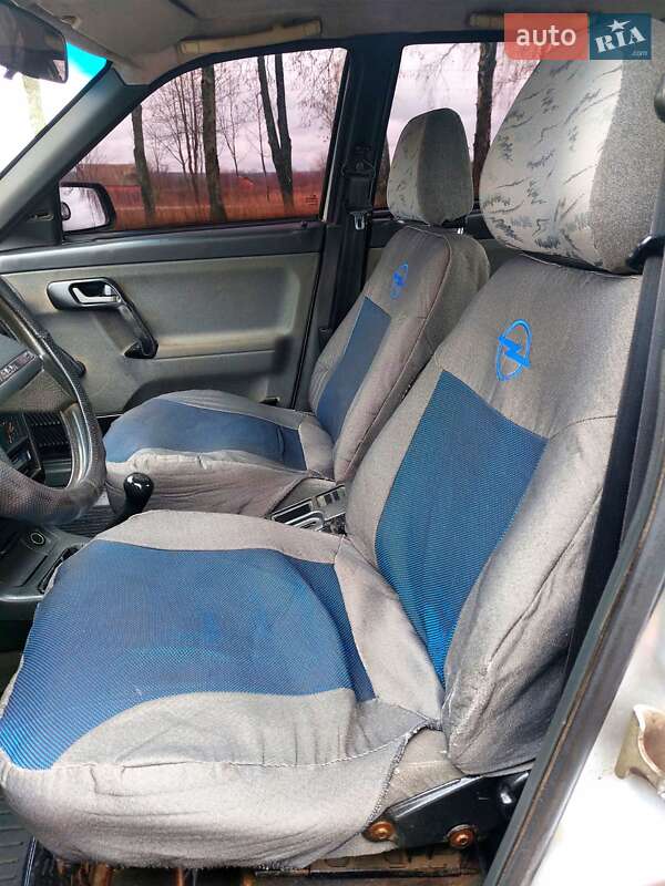 Седан ВАЗ / Lada 2110 2001 в Тростянці фото 19 Седан ВАЗ / Lada 2110 2001 в Тростянці