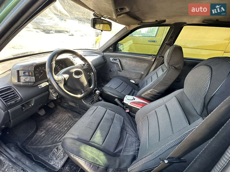 Седан ВАЗ / Lada 2110 1999 в Києві