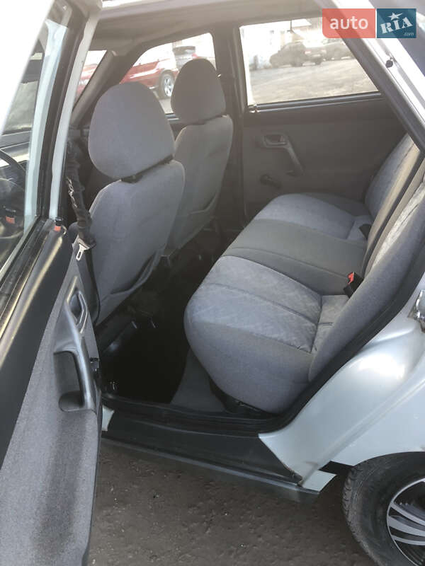 Седан ВАЗ / Lada 2110 2004 в Тернополе