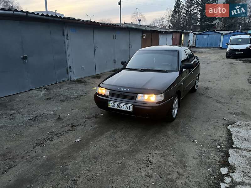 Седан ВАЗ / Lada 2110 2005 в Харькове