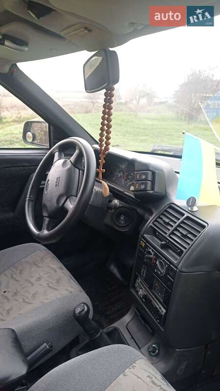 Седан ВАЗ / Lada 2110 2006 в Николаеве