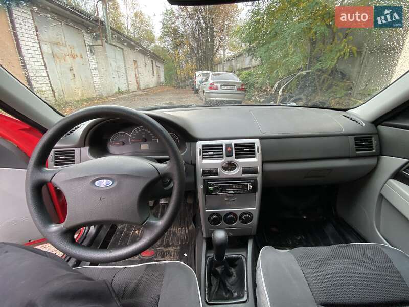 Седан ВАЗ / Lada 2110 2008 в Киеве