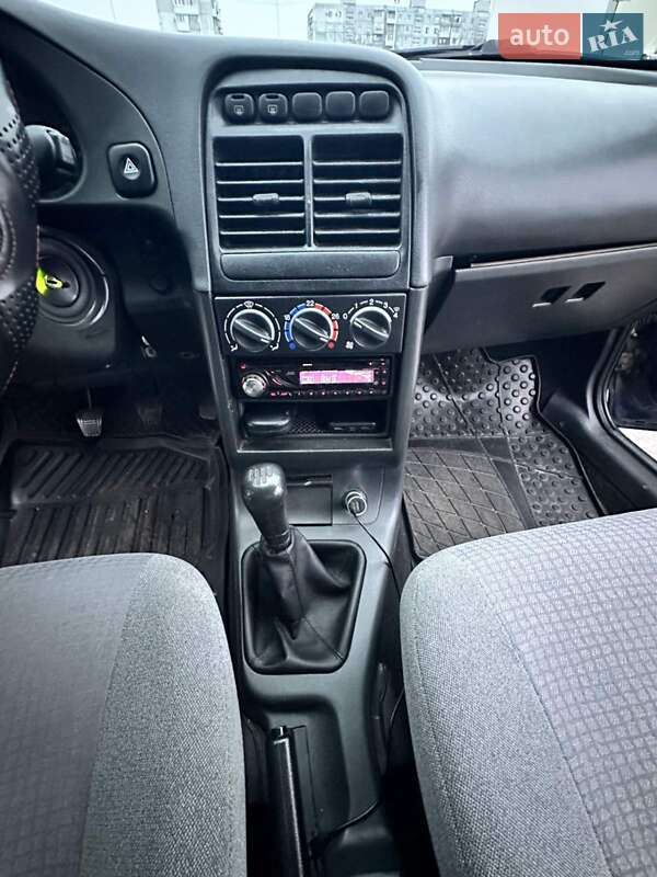 Седан ВАЗ / Lada 2110 2010 в Запоріжжі