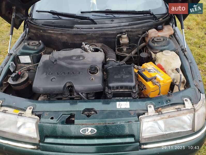 Седан ВАЗ / Lada 2110 2004 в Баре