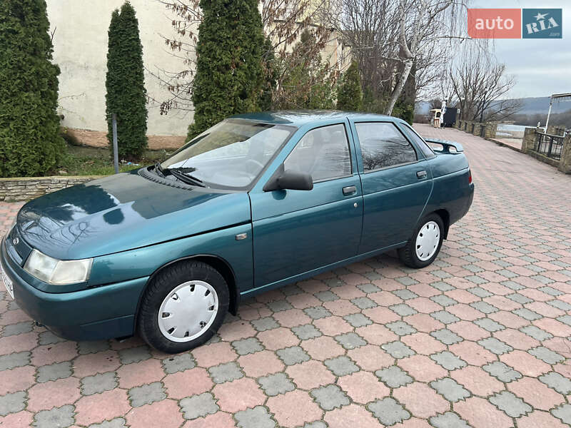 Седан ВАЗ / Lada 2110 2001 в Могилів-Подільському