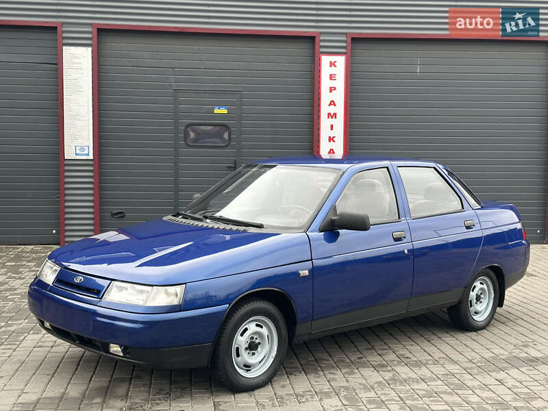 Седан ВАЗ / Lada 2110 2000 в Запорожье