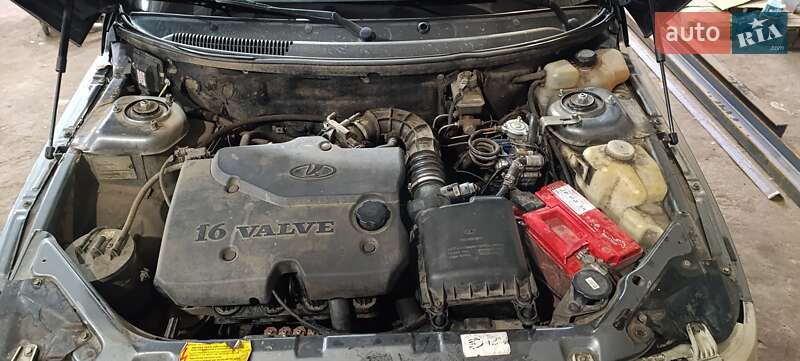 Седан ВАЗ / Lada 2110 2011 в Пересічне