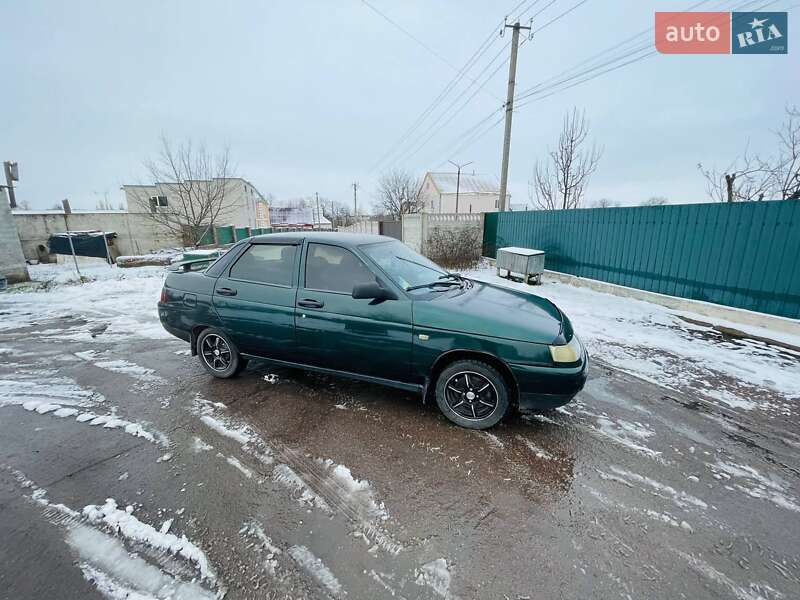 Седан ВАЗ / Lada 2110 2002 в Малой Виске