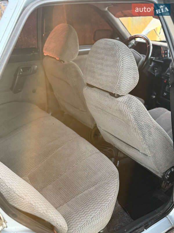 Седан ВАЗ / Lada 2110 2001 в Казатине фото 11 Седан ВАЗ / Lada 2110 2001 в Казатине