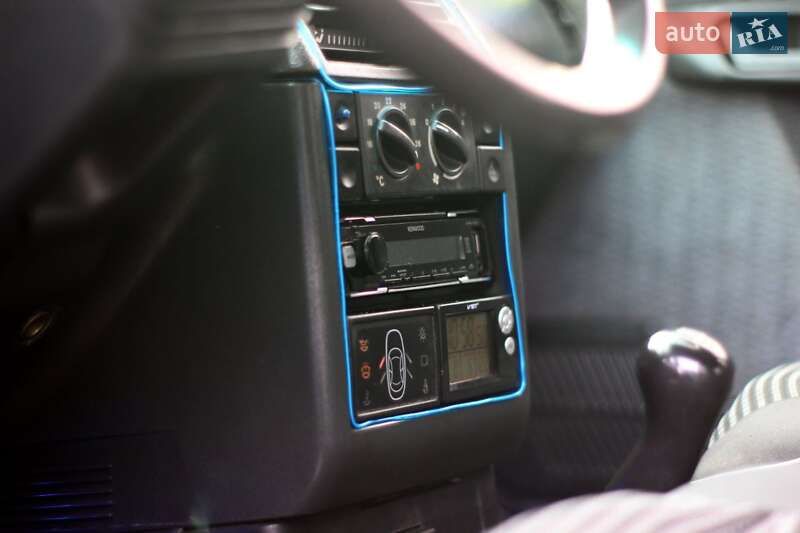 Седан ВАЗ / Lada 2110 2003 в Кременце фото 24 Седан ВАЗ / Lada 2110 2003 в Кременце