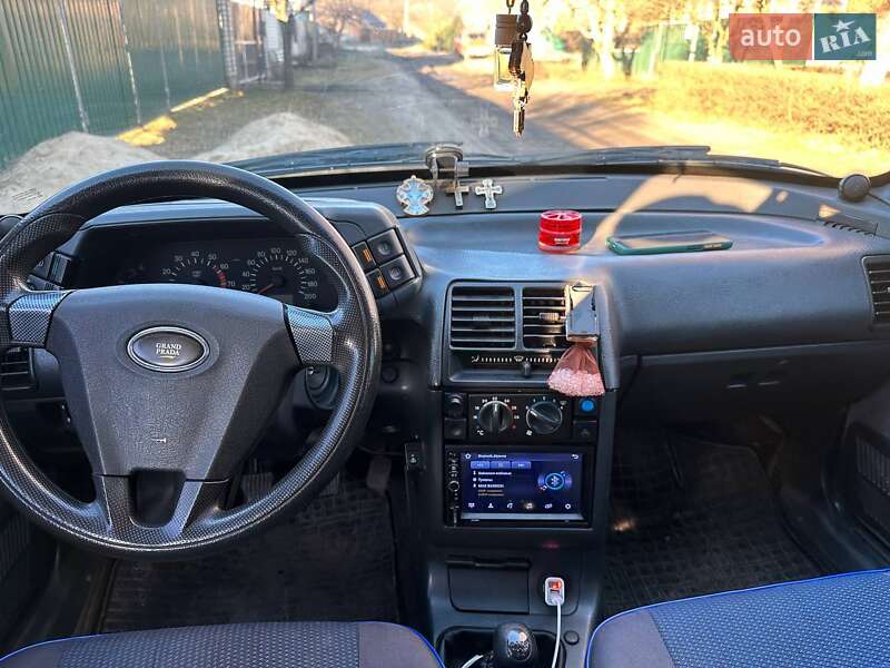 Седан ВАЗ / Lada 2110 2005 в Богодухове