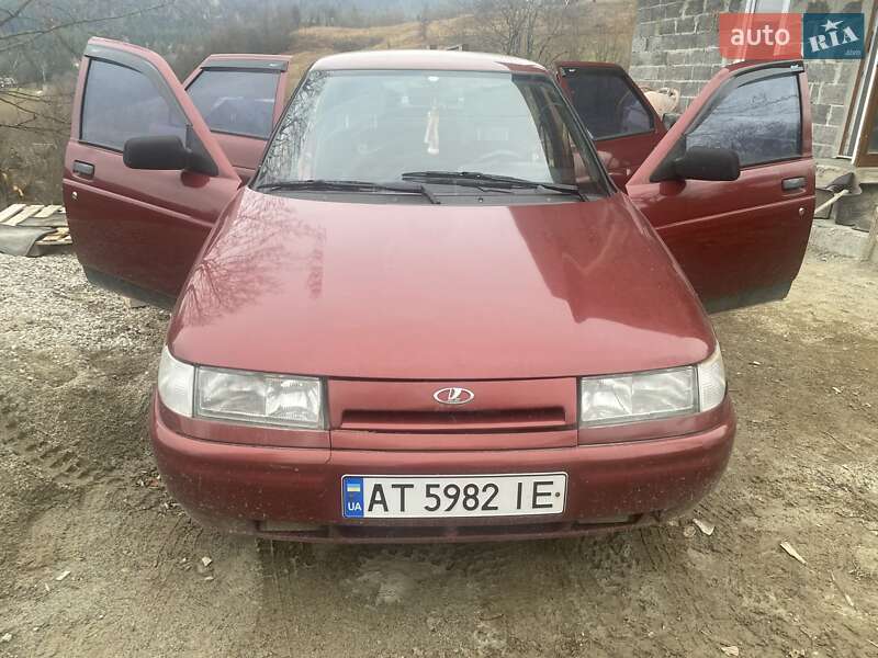 Седан ВАЗ / Lada 2110 2004 в Яремче