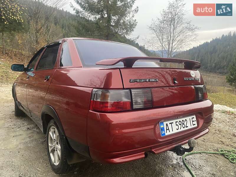 Седан ВАЗ / Lada 2110 2004 в Яремче